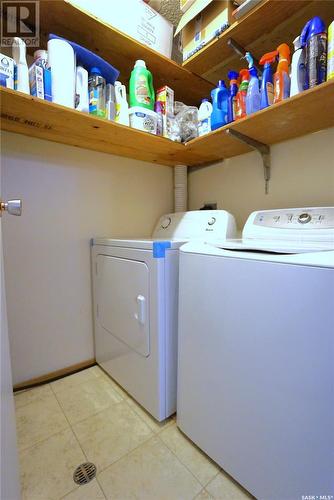 7227 Dalgliesh Drive, Regina, SK - Indoor Photo Showing Laundry Room