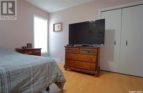 7227 Dalgliesh Drive, Regina, SK - Indoor Photo Showing Bedroom