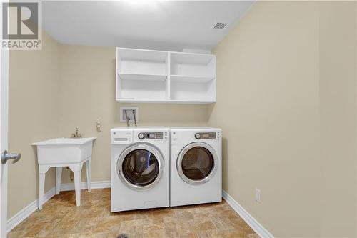 1146 Montreal Road Unit#102, Cornwall, ON - Indoor Photo Showing Laundry Room