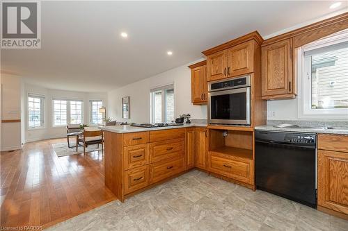 803 23Rd Street E, Owen Sound, ON - Indoor Photo Showing Kitchen With Double Sink