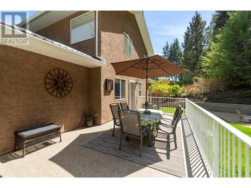 2631 Fairview Place, Blind Bay, BC - Outdoor With Exterior