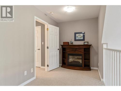 2631 Fairview Place, Blind Bay, BC - Indoor With Fireplace
