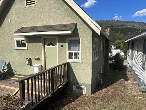1488 Third Avenue, Trail, BC - Outdoor With Exterior