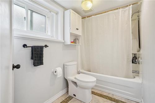13 Beaucourt Place|Unit #Lower, Hamilton, ON - Indoor Photo Showing Bathroom