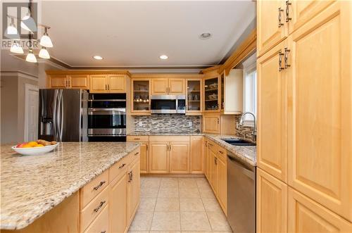 717 Royal Oaks Boulevard, Moncton, NB - Indoor Photo Showing Kitchen With Double Sink With Upgraded Kitchen