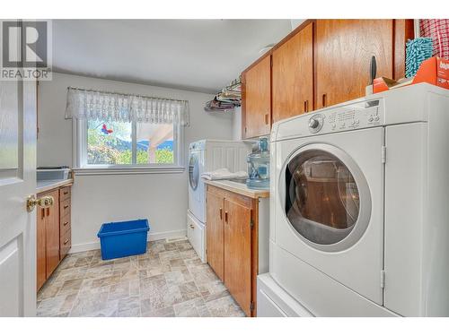 6708 English Avenue, Summerland, BC - Indoor Photo Showing Laundry Room