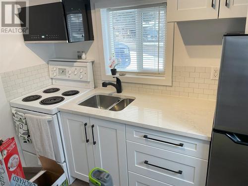 304 Thomas Street, Princeton, BC - Indoor Photo Showing Kitchen With Double Sink