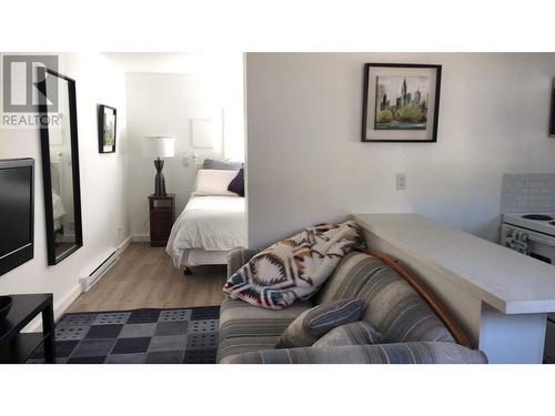 304 Thomas Street, Princeton, BC - Indoor Photo Showing Bedroom