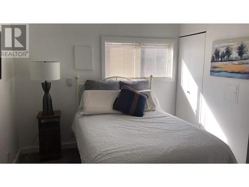 304 Thomas Street, Princeton, BC - Indoor Photo Showing Bedroom