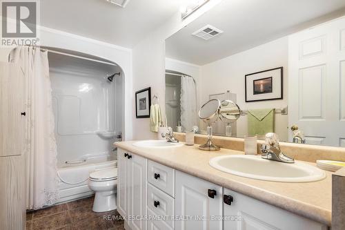 A304 - 216 Plains Road W, Burlington, ON - Indoor Photo Showing Bathroom