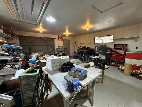875 Kimberely Avenue N, Greenwood, BC - Indoor Photo Showing Garage