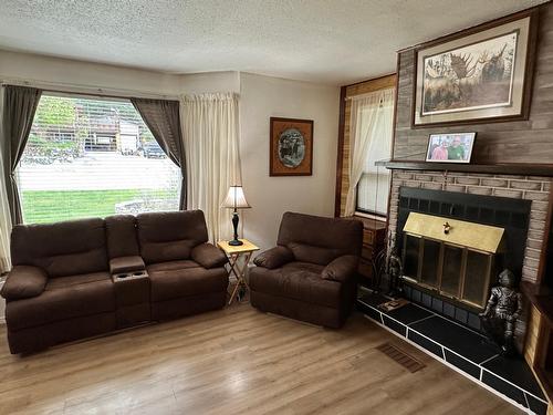 875 Kimberely Avenue N, Greenwood, BC - Indoor Photo Showing Living Room With Fireplace