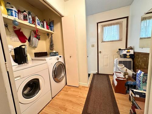 875 Kimberely Avenue N, Greenwood, BC - Indoor Photo Showing Laundry Room