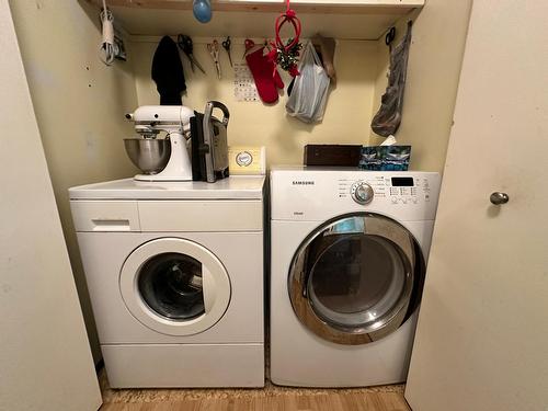 875 Kimberely Avenue N, Greenwood, BC - Indoor Photo Showing Laundry Room