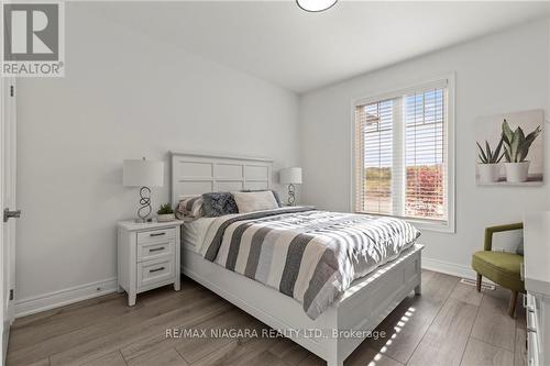 281 Klager Avenue, Pelham, ON - Indoor Photo Showing Bedroom
