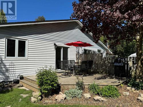Unit B - 127 Duke Street, North Middlesex, ON - Outdoor