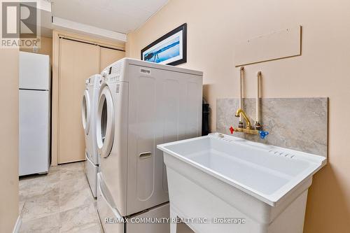 24 Parkview Heights, Quinte West, ON - Indoor Photo Showing Laundry Room