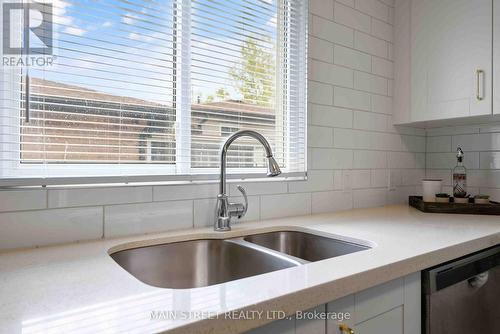 30 West Street W, Georgina, ON - Indoor Photo Showing Kitchen With Double Sink