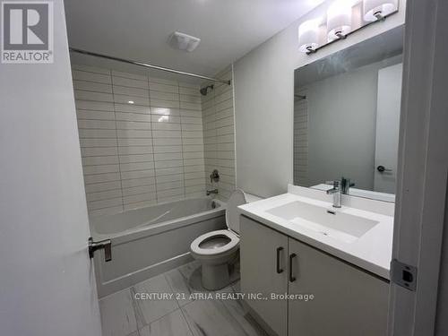 164 - 151 Honeycrisp Crescent W, Vaughan, ON - Indoor Photo Showing Bathroom