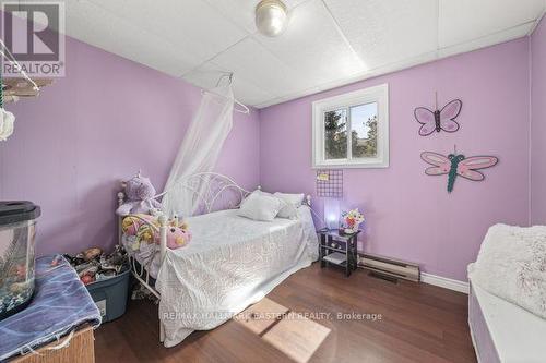 20 Buckhorn Road, Kawartha Lakes, ON - Indoor Photo Showing Bedroom