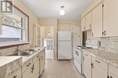 223 Bel Air Avenue, Hamilton, ON - Indoor Photo Showing Kitchen With Double Sink