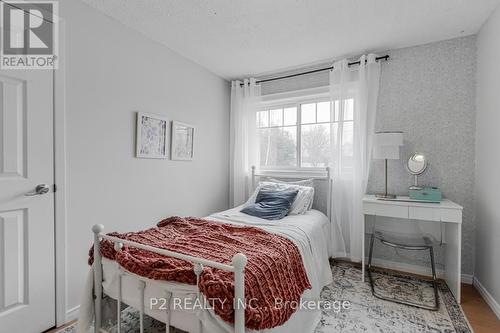 342 Dodge Drive, Tay, ON - Indoor Photo Showing Bedroom