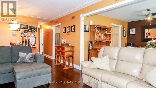 195 Little Avenue, Barrie, ON - Indoor With Fireplace