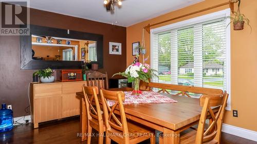 195 Little Avenue, Barrie, ON - Indoor Photo Showing Dining Room