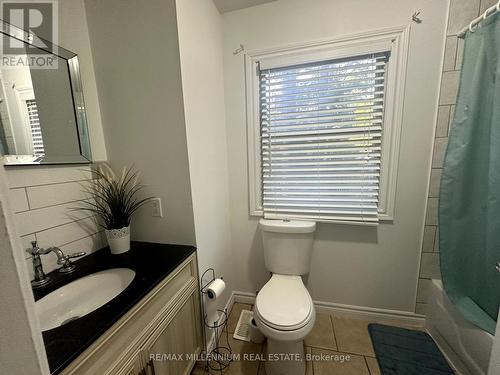 512 Mosley Street, Wasaga Beach, ON - Indoor Photo Showing Bathroom