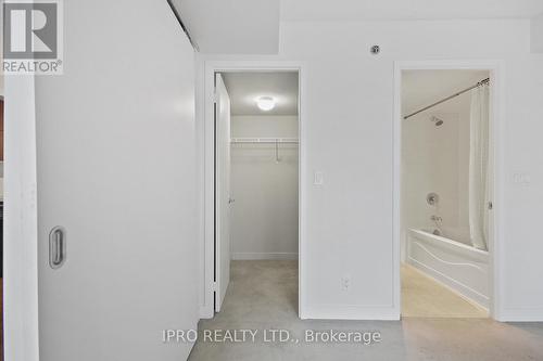 201 - 21 Nelson Street, Toronto, ON - 