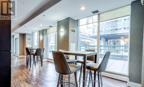 1505 - 51 Lower Simcoe Street, Toronto, ON - Indoor Photo Showing Dining Room