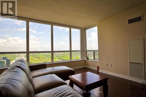 2510 - 33 Sheppard Avenue E, Toronto, ON - Indoor Photo Showing Living Room