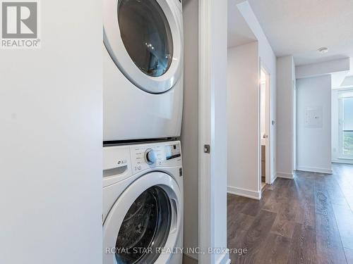1601 - 130 River Street, Toronto, ON - Indoor Photo Showing Laundry Room