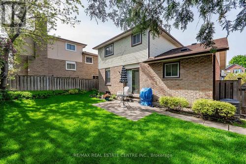 557 Holly Avenue, Milton, ON - Outdoor With Exterior