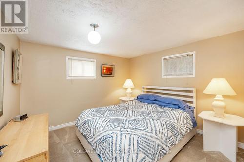 359 Aldred Drive, Scugog, ON - Indoor Photo Showing Bedroom