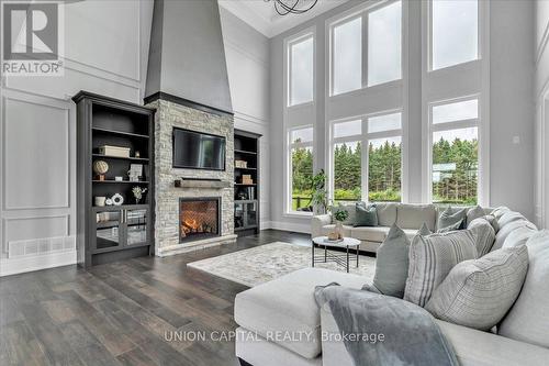 16033 Mississauga Road, Caledon, ON - Indoor Photo Showing Living Room With Fireplace
