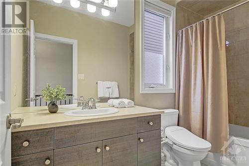 24 Sweetbay Circle, Stittsville, ON - Indoor Photo Showing Bathroom