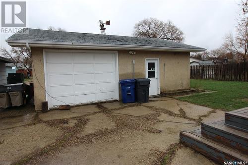 662 9Th Street W, Shaunavon, SK - Outdoor With Exterior