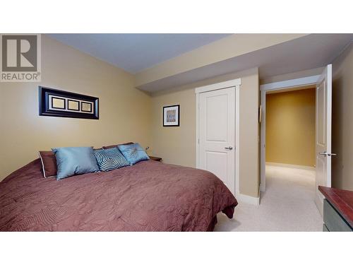 833 Breeze Place, Kelowna, BC - Indoor Photo Showing Bedroom