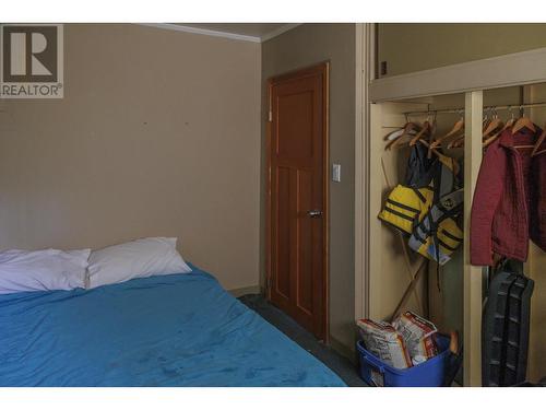 845 4Th Avenue, Mcbride, BC - Indoor Photo Showing Bedroom
