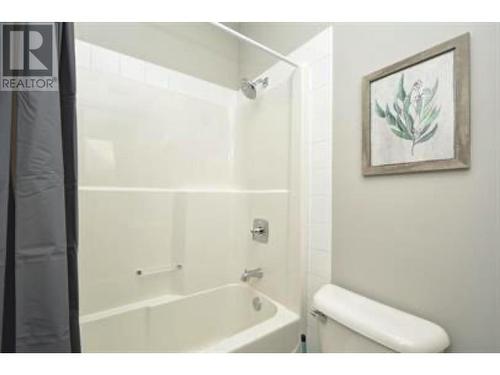 8708 85 Street, Fort St. John, BC - Indoor Photo Showing Bathroom