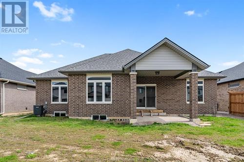 19 Tracy Drive, Chatham, ON - Outdoor With Exterior