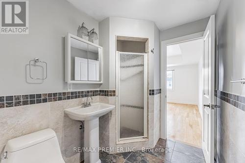 3 - 473 Dupont Street, Toronto, ON - Indoor Photo Showing Bathroom
