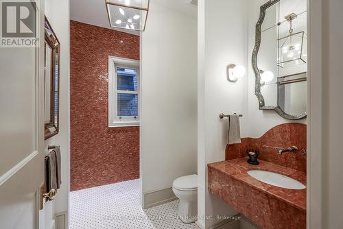 23 Lytton Boulevard, Toronto, ON - Indoor Photo Showing Bathroom