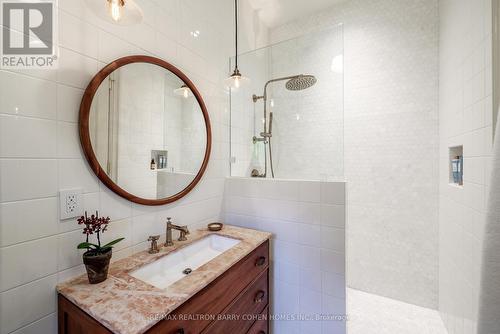 23 Lytton Boulevard, Toronto, ON - Indoor Photo Showing Bathroom