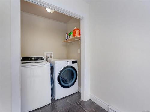 103-7091 Grant Rd West, Sooke, BC - Indoor Photo Showing Laundry Room