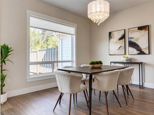 1163 Lee Rd, Parksville, BC - Indoor Photo Showing Dining Room