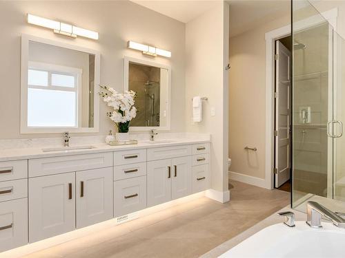 1163 Lee Rd, Parksville, BC - Indoor Photo Showing Bathroom