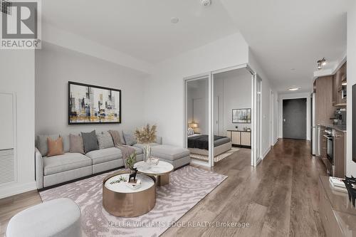 605 - 15 Wellington Street S, Kitchener, ON - Indoor Photo Showing Living Room