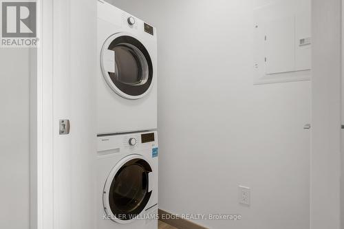 605 - 15 Wellington Street S, Kitchener, ON - Indoor Photo Showing Laundry Room